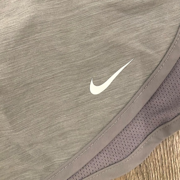 Nike DRI-FIT Tempo Running Shorts - Picture 4 of 10